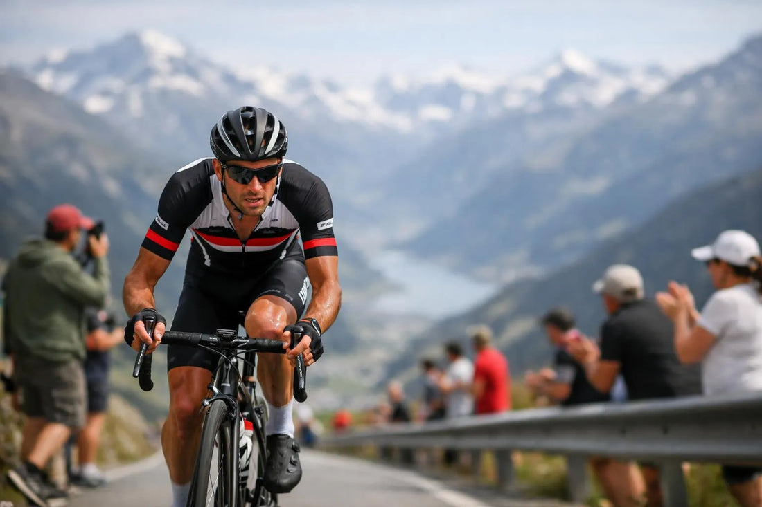 Tour de Suisse 2026, cycliste en action sur les routes suisses